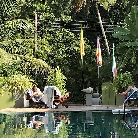 Hotel Heladiv Anuradhapura Exteriör bild