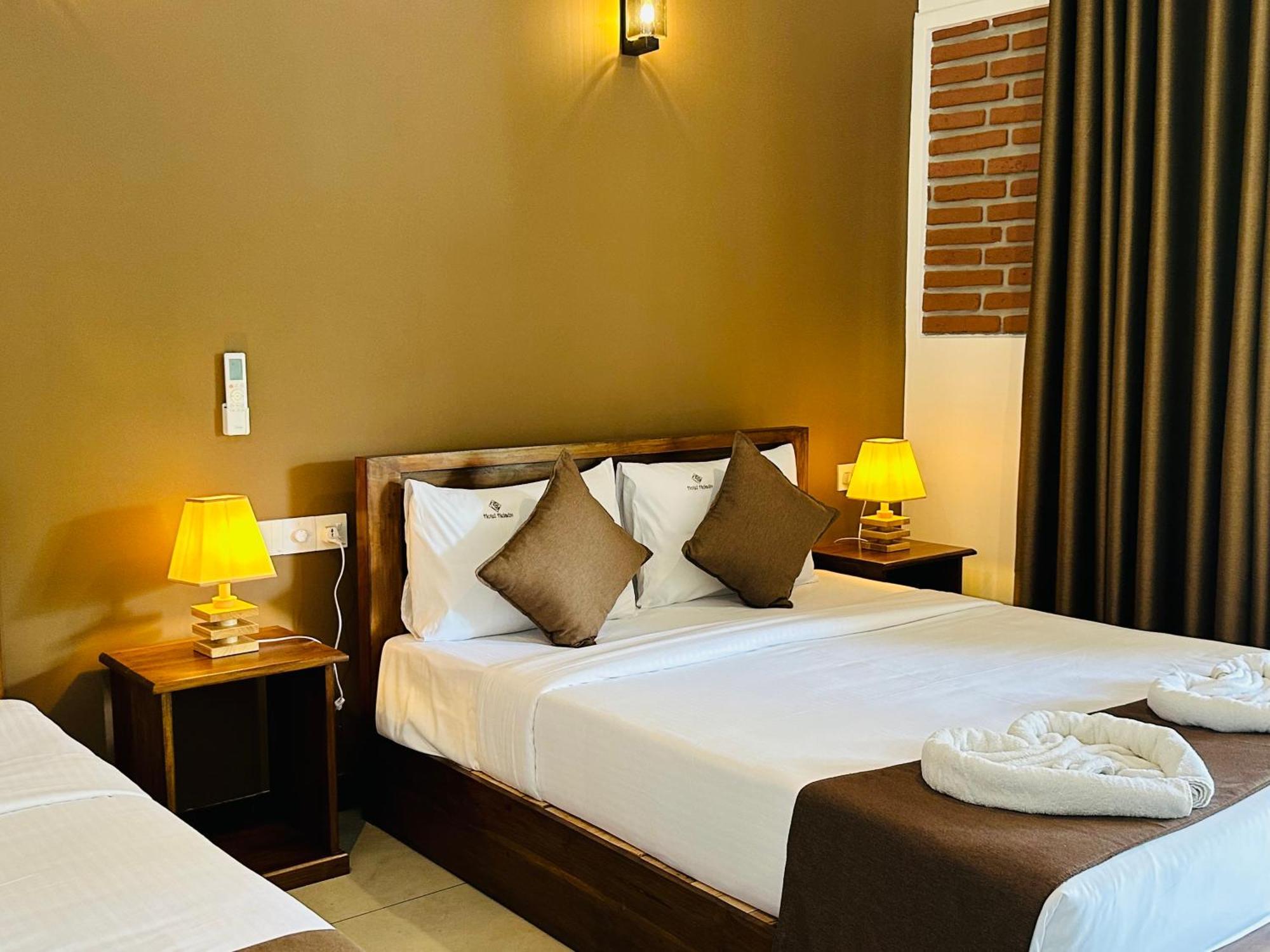 Hotel Heladiv Anuradhapura Exteriör bild