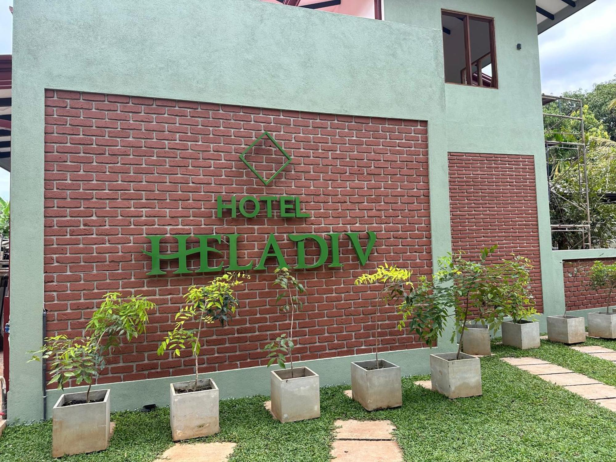 Hotel Heladiv Anuradhapura Exteriör bild