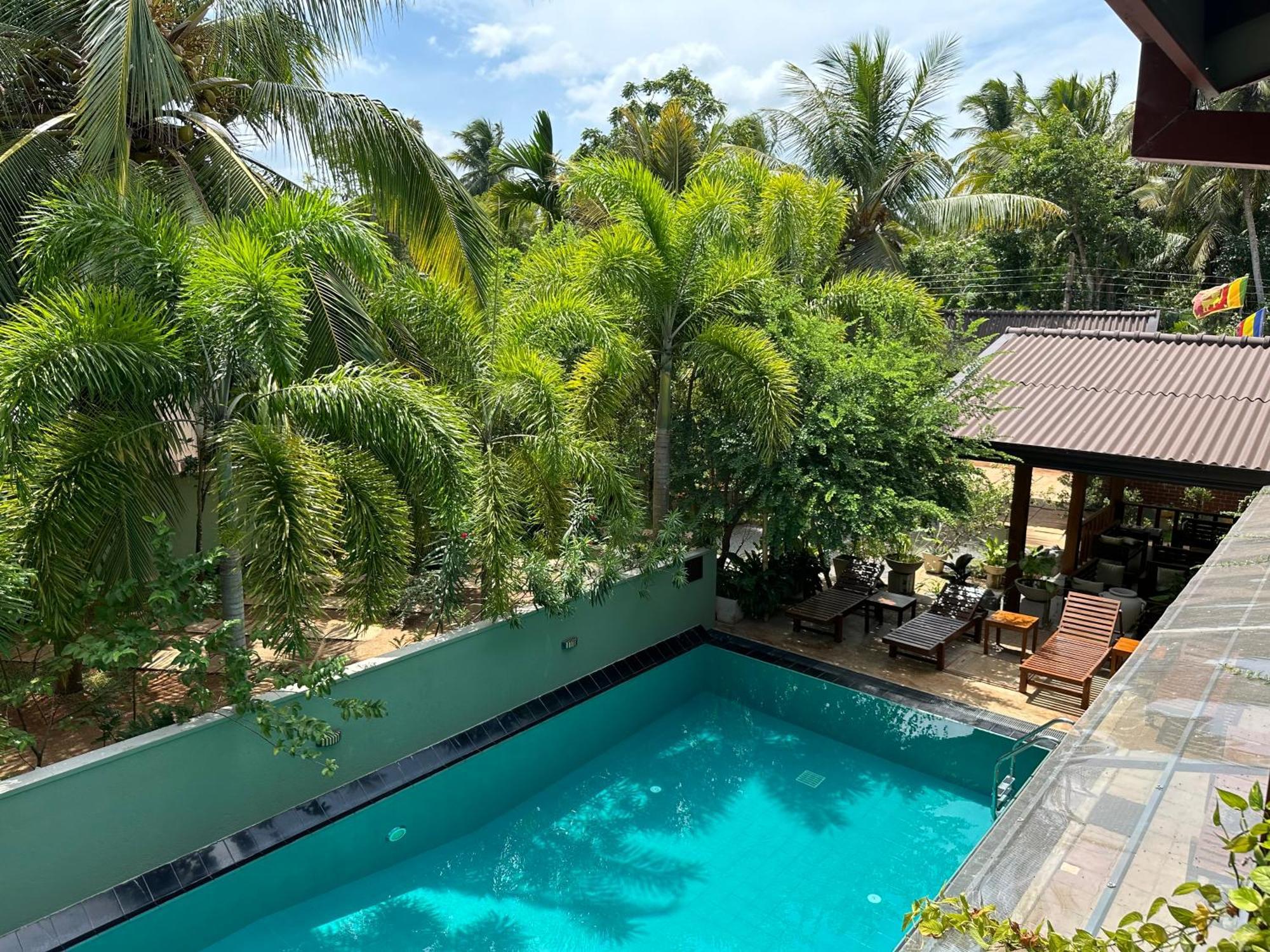 Hotel Heladiv Anuradhapura Exteriör bild