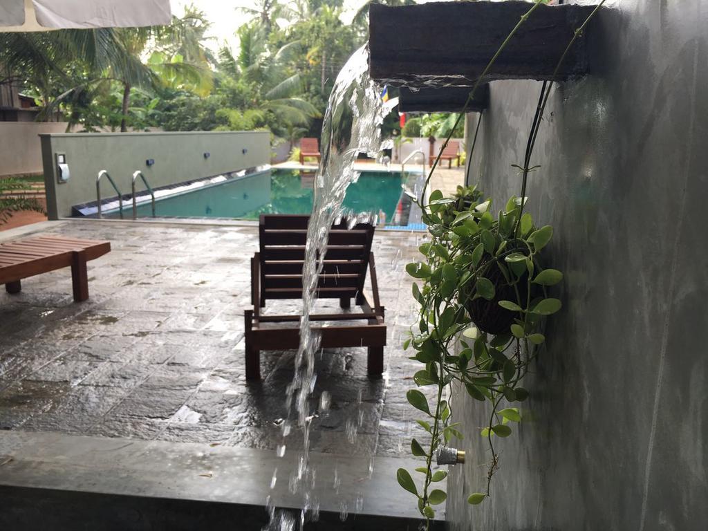 Hotel Heladiv Anuradhapura Exteriör bild
