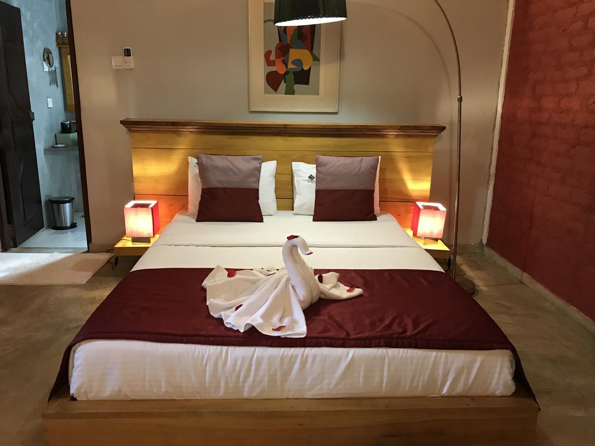 Hotel Heladiv Anuradhapura Exteriör bild